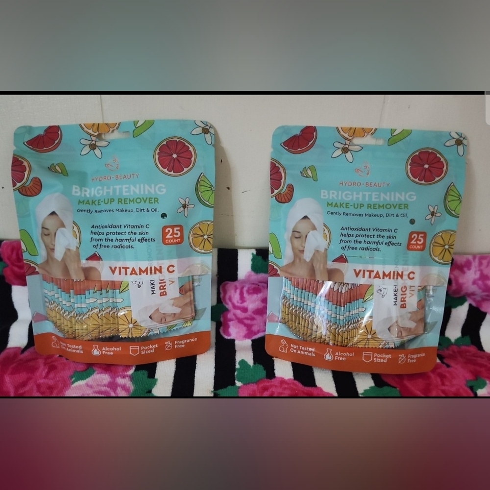 Brightening Makeup Remover with Vitamin C